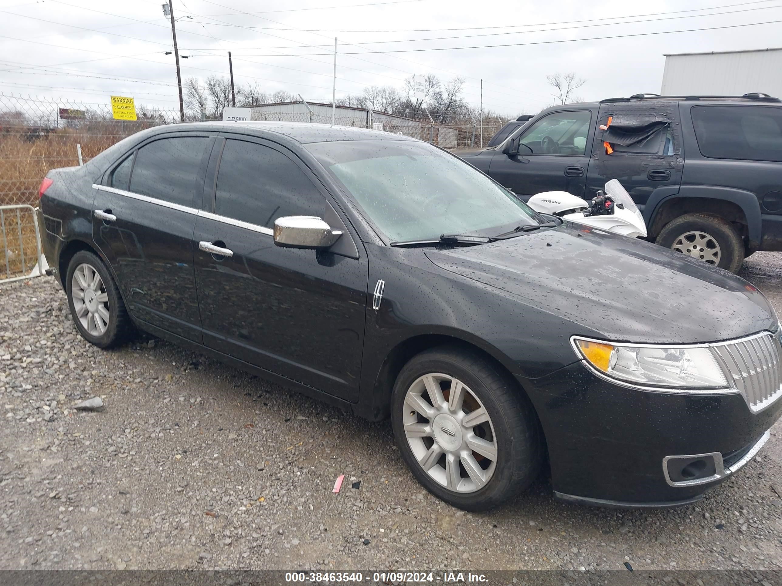 Photo 1 VIN: 3LNHL2GC5BR769470 - LINCOLN MKZ 