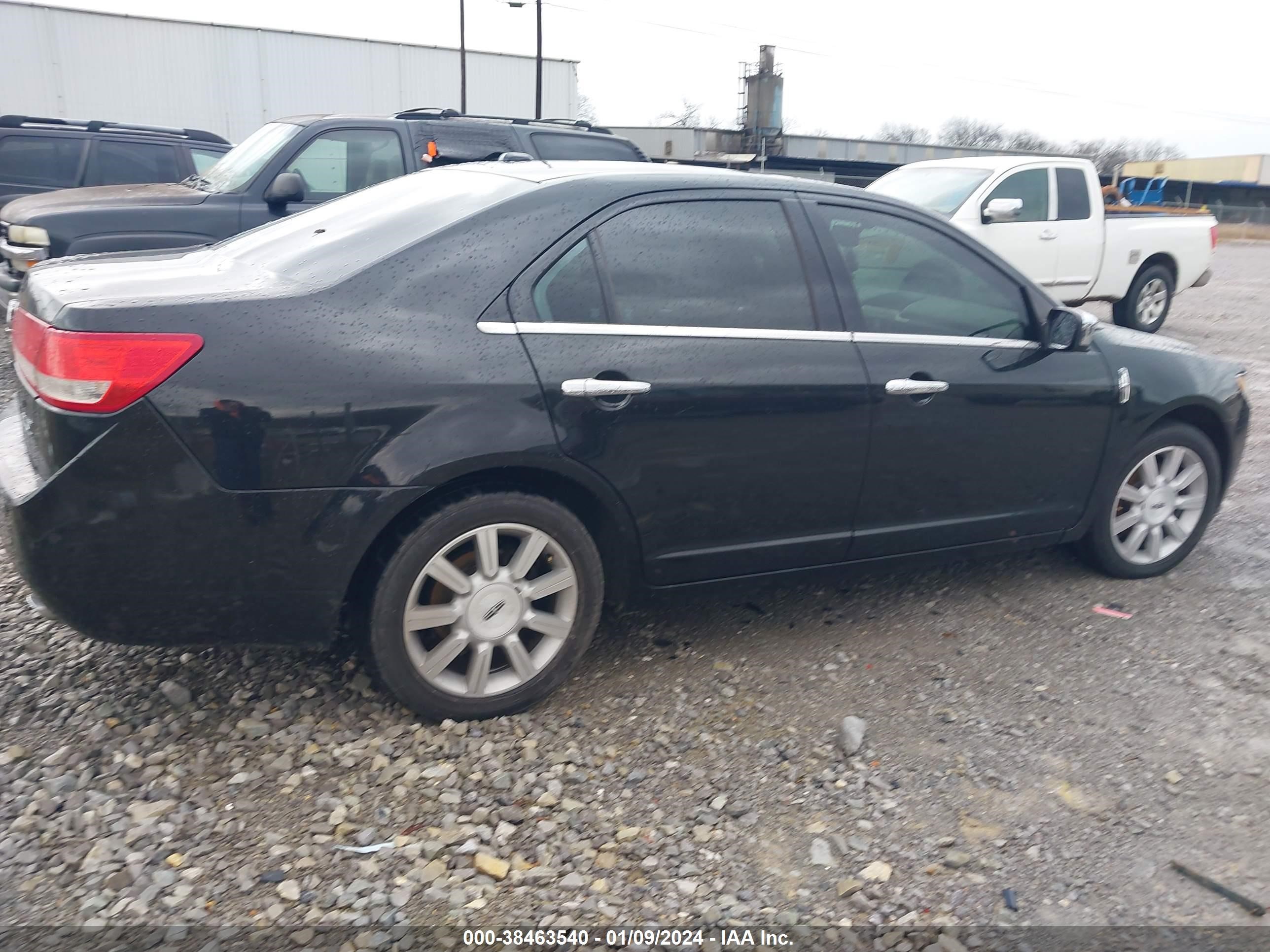 Photo 4 VIN: 3LNHL2GC5BR769470 - LINCOLN MKZ 