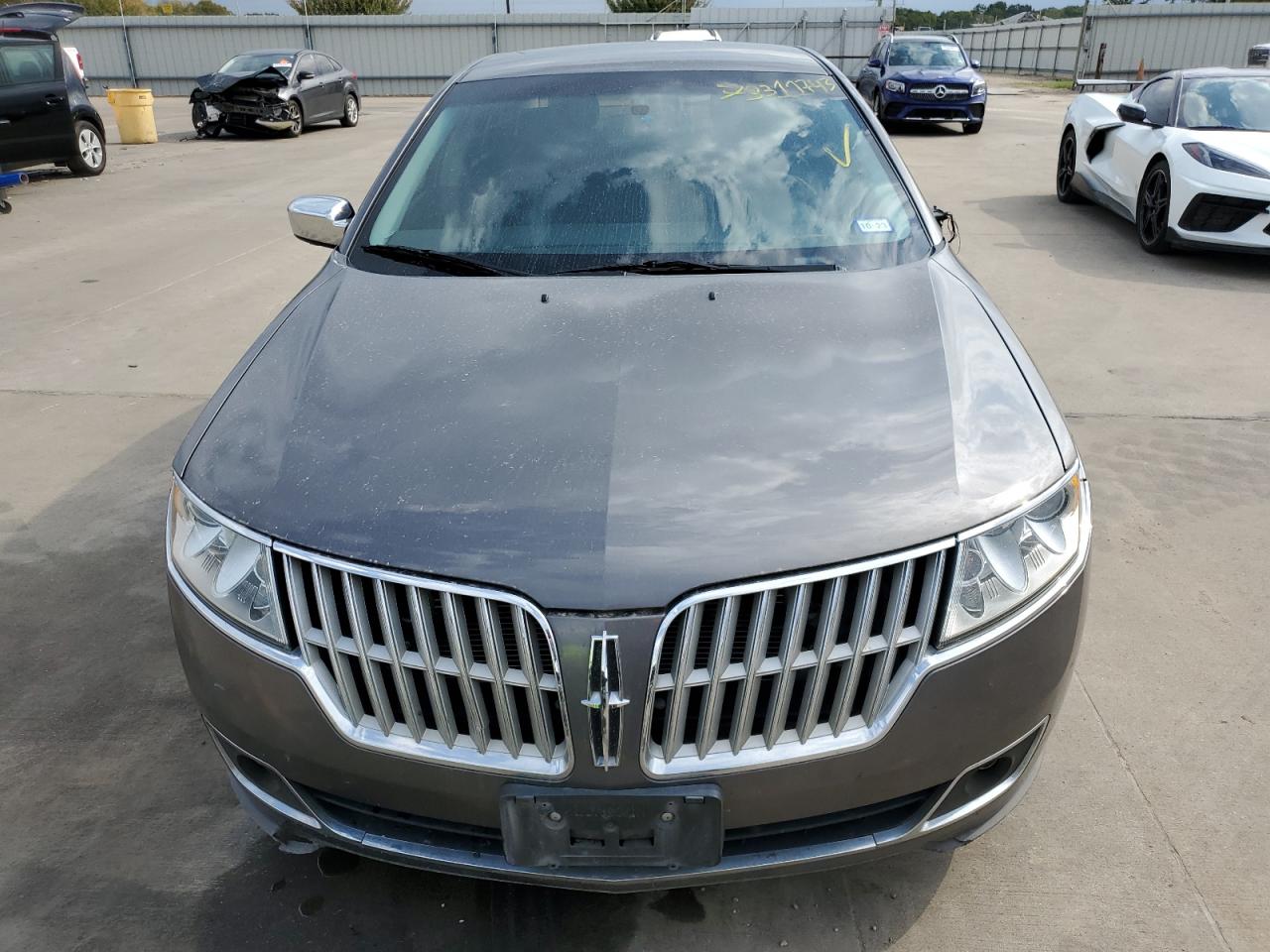 Photo 4 VIN: 3LNHL2GC5CR801299 - LINCOLN MKZ 