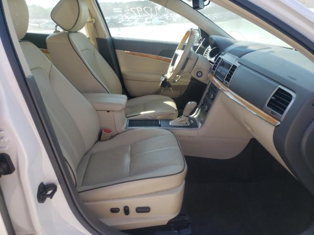 Photo 4 VIN: 3LNHL2GC5CR810858 - LINCOLN MKZ 