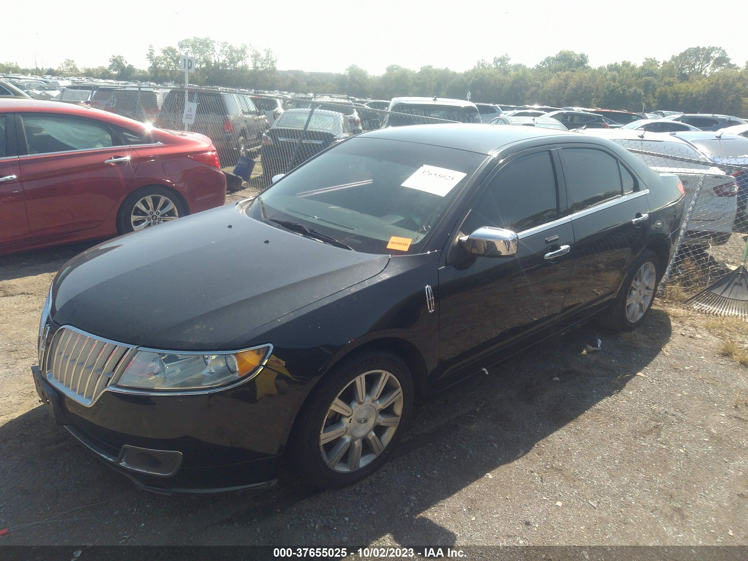 Photo 1 VIN: 3LNHL2GC5CR819091 - LINCOLN MKZ 