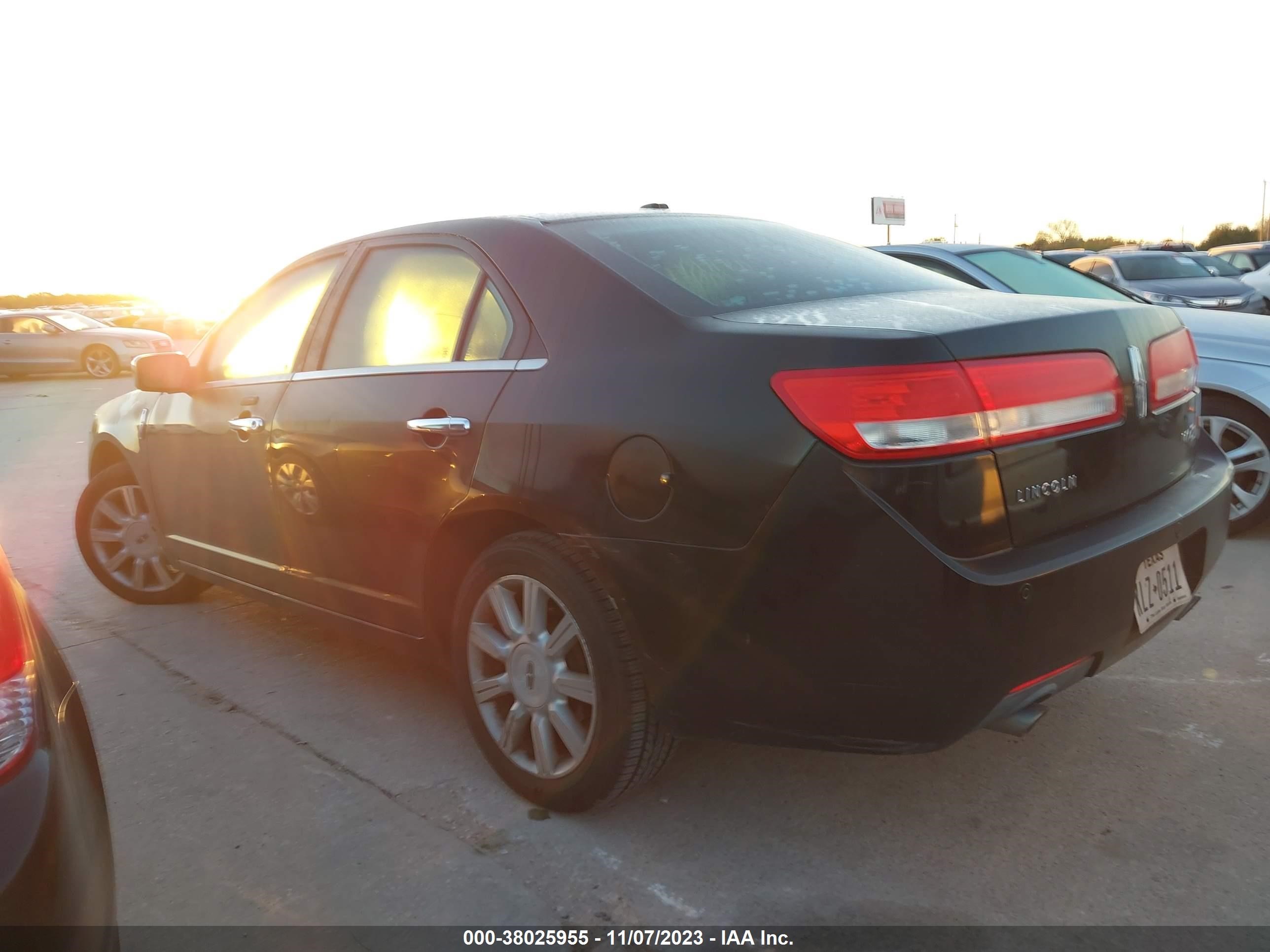 Photo 2 VIN: 3LNHL2GC6AR646534 - LINCOLN MKZ 