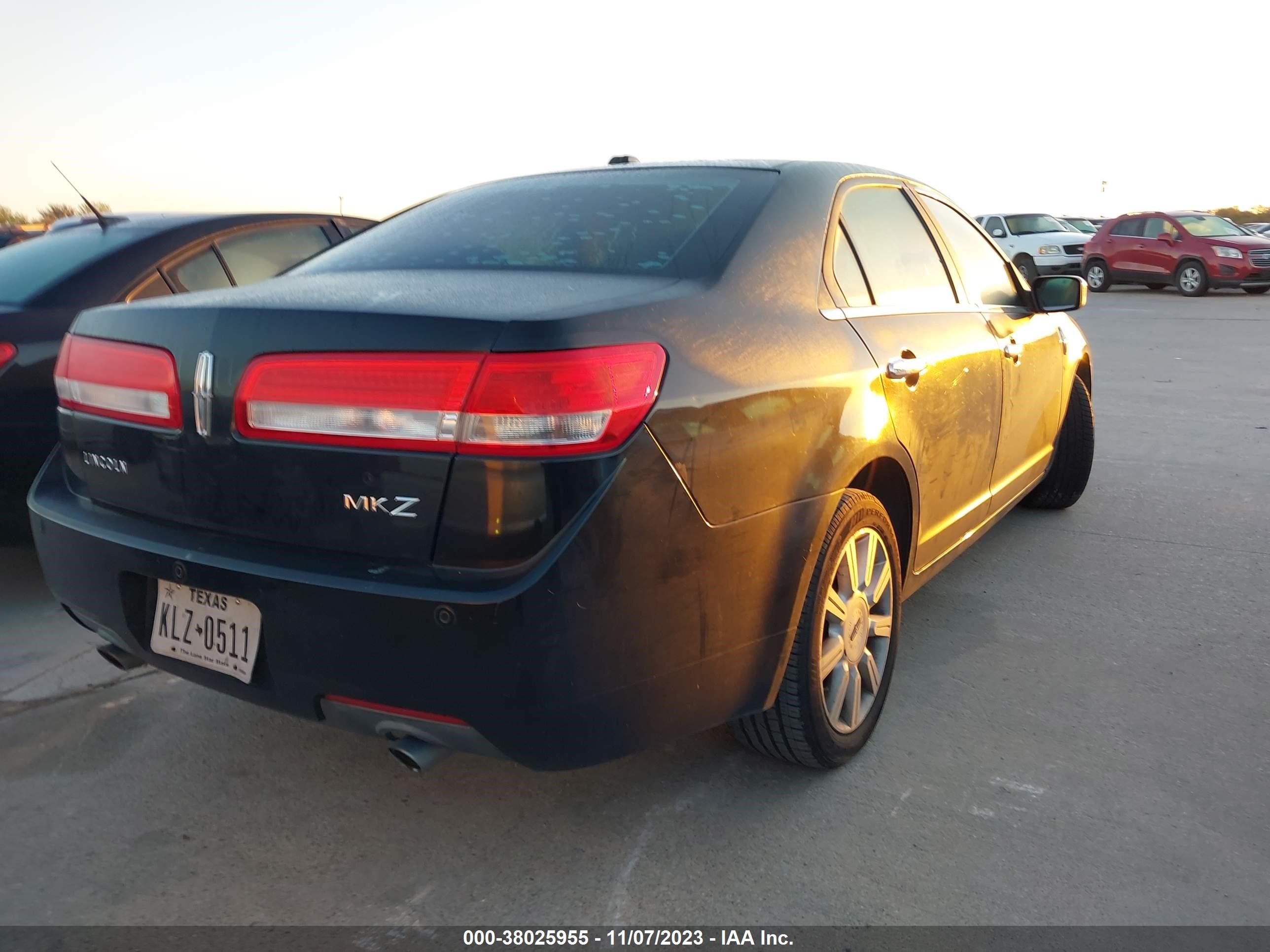 Photo 3 VIN: 3LNHL2GC6AR646534 - LINCOLN MKZ 