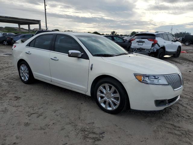 Photo 3 VIN: 3LNHL2GC6CR815115 - LINCOLN MKZ 