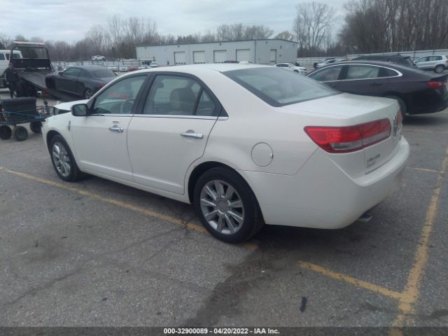 Photo 2 VIN: 3LNHL2GC6CR838829 - LINCOLN MKZ 