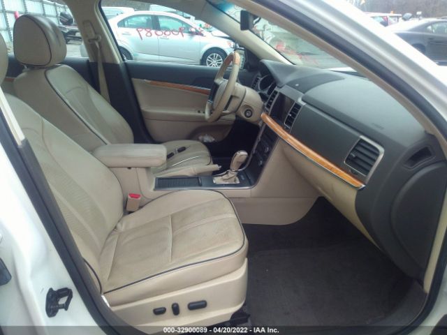 Photo 4 VIN: 3LNHL2GC6CR838829 - LINCOLN MKZ 