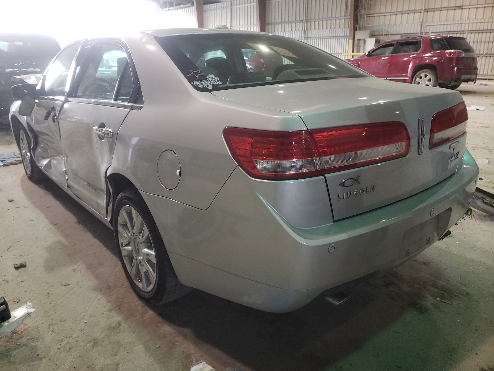 Photo 2 VIN: 3LNHL2GC7AR622890 - LINCOLN MKZ 