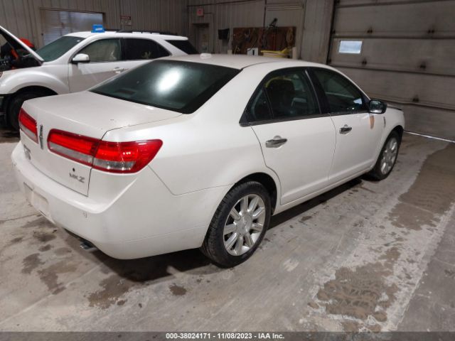 Photo 3 VIN: 3LNHL2GC7CR808206 - LINCOLN MKZ 