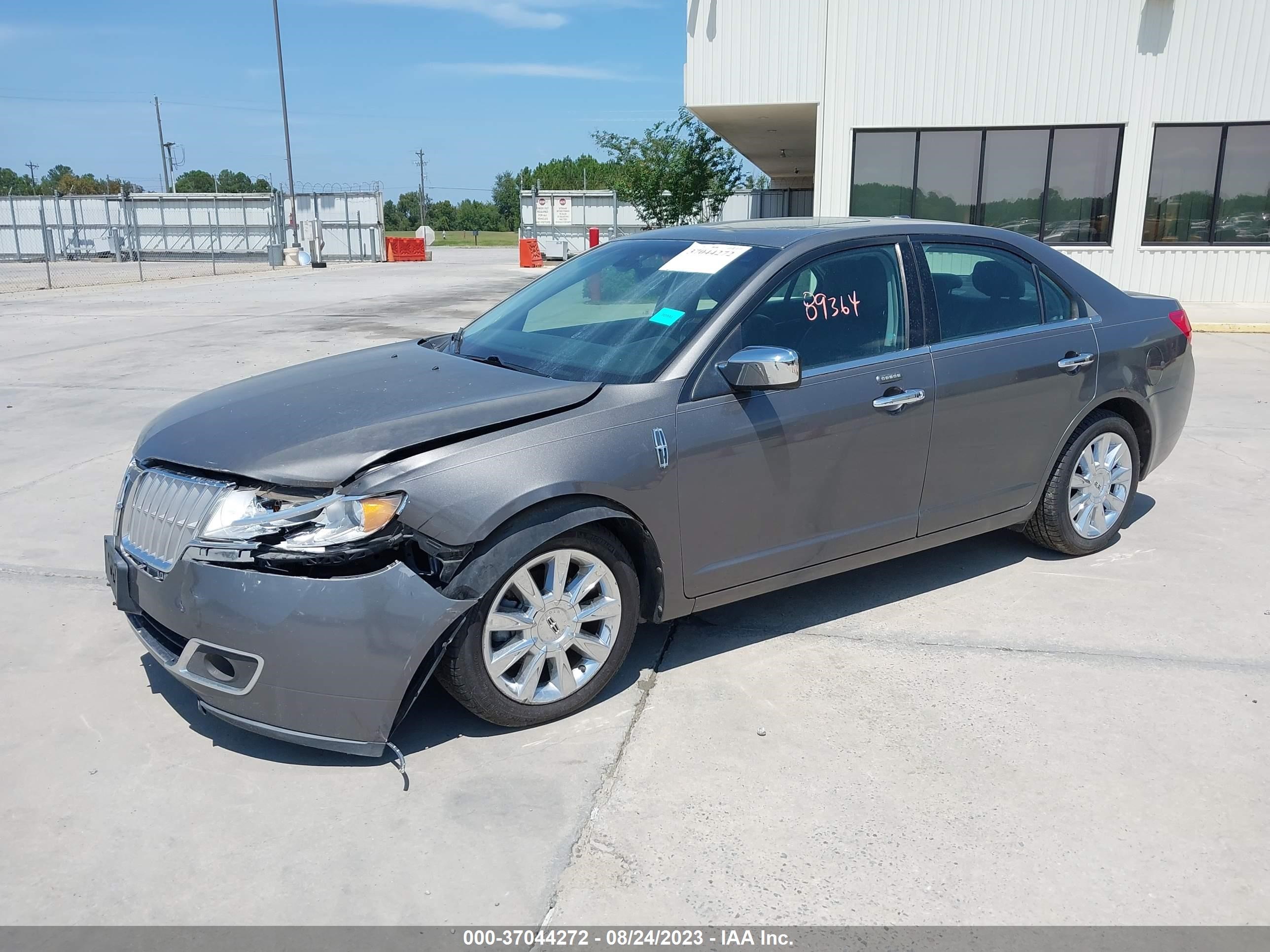 Photo 1 VIN: 3LNHL2GC7CR821196 - LINCOLN MKZ 