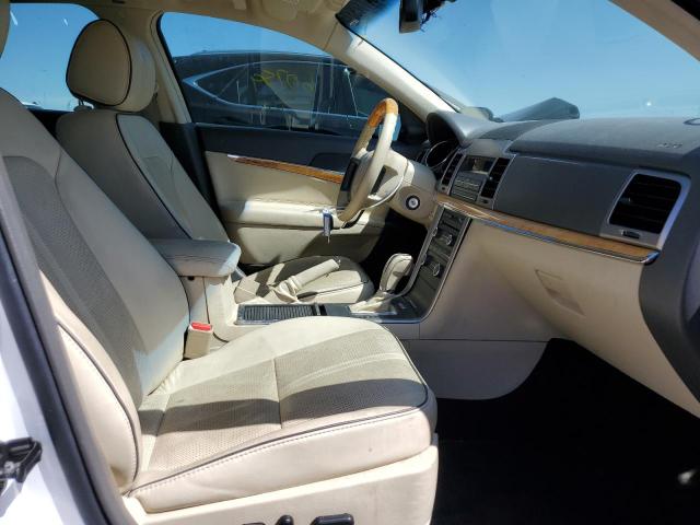 Photo 4 VIN: 3LNHL2GC7CR827032 - LINCOLN MKZ 