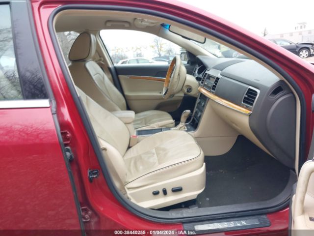 Photo 4 VIN: 3LNHL2GC8AR612725 - LINCOLN MKZ 