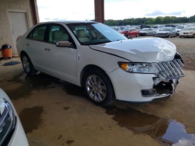 Photo 3 VIN: 3LNHL2GC8CR811227 - LINCOLN MKZ 