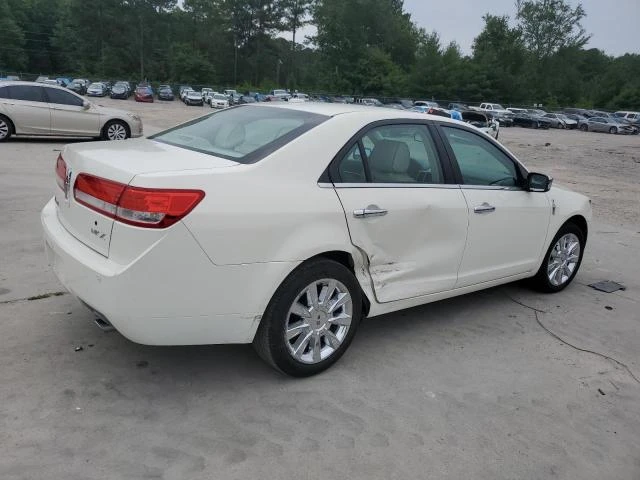 Photo 2 VIN: 3LNHL2GC8CR812250 - LINCOLN MKZ 