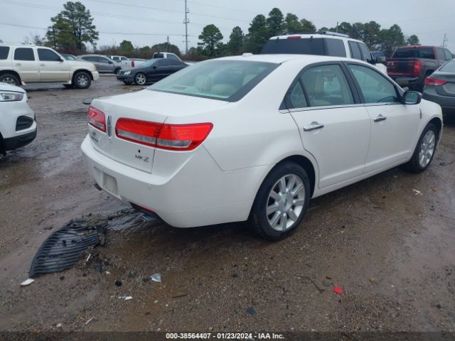 Photo 3 VIN: 3LNHL2GC8CR832353 - LINCOLN MKZ 