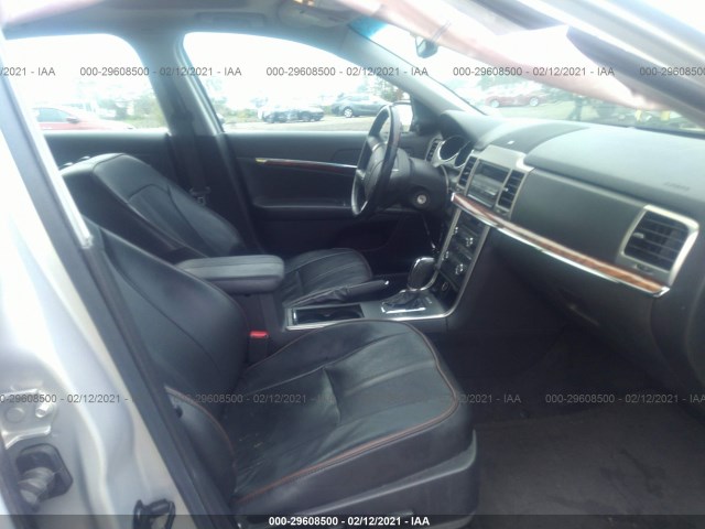 Photo 4 VIN: 3LNHL2GCXAR613410 - LINCOLN MKZ 