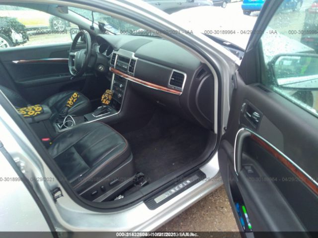 Photo 4 VIN: 3LNHL2GCXAR753490 - LINCOLN MKZ 