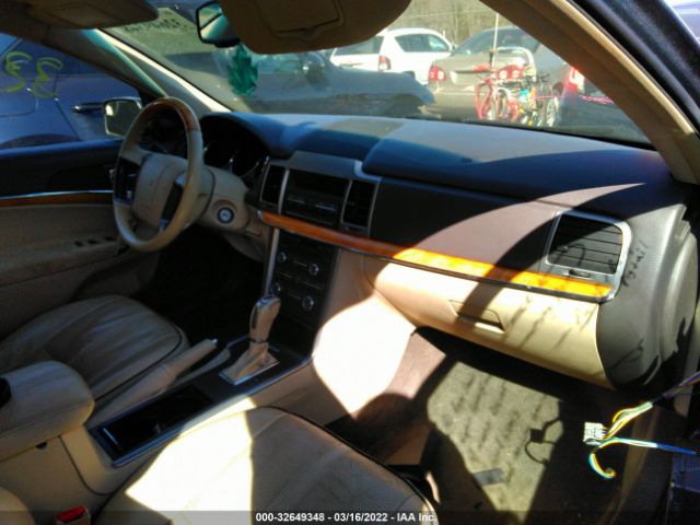 Photo 4 VIN: 3LNHL2GCXBR774017 - LINCOLN MKZ 