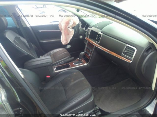 Photo 4 VIN: 3LNHL2JC0BR751404 - LINCOLN MKZ 