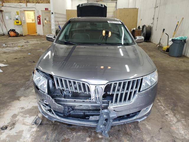 Photo 4 VIN: 3LNHL2JC0BR753069 - LINCOLN MKZ 