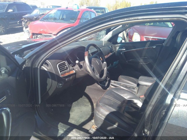 Photo 4 VIN: 3LNHL2JC1AR752771 - LINCOLN MKZ 