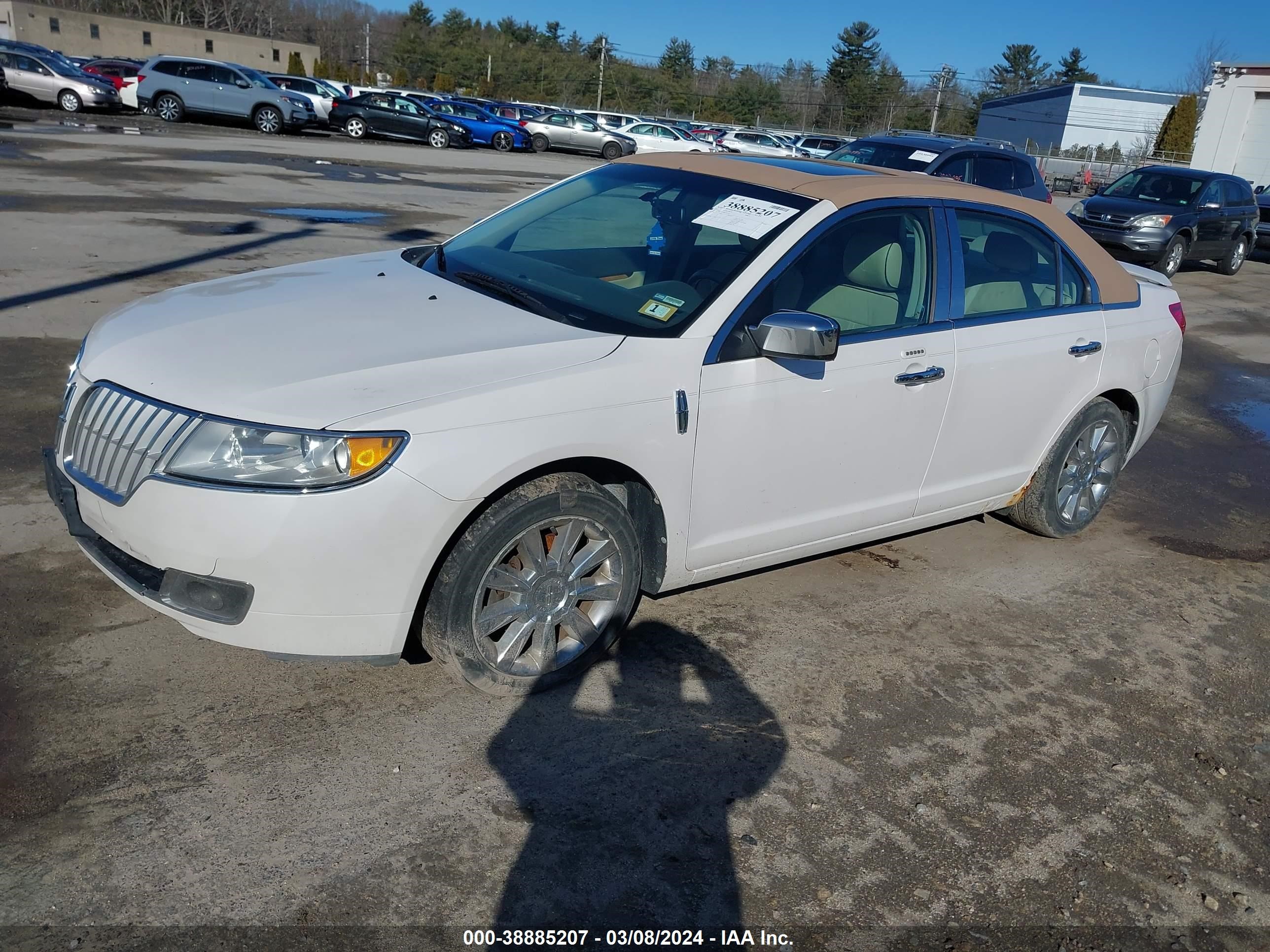 Photo 1 VIN: 3LNHL2JC2BR751310 - LINCOLN MKZ 