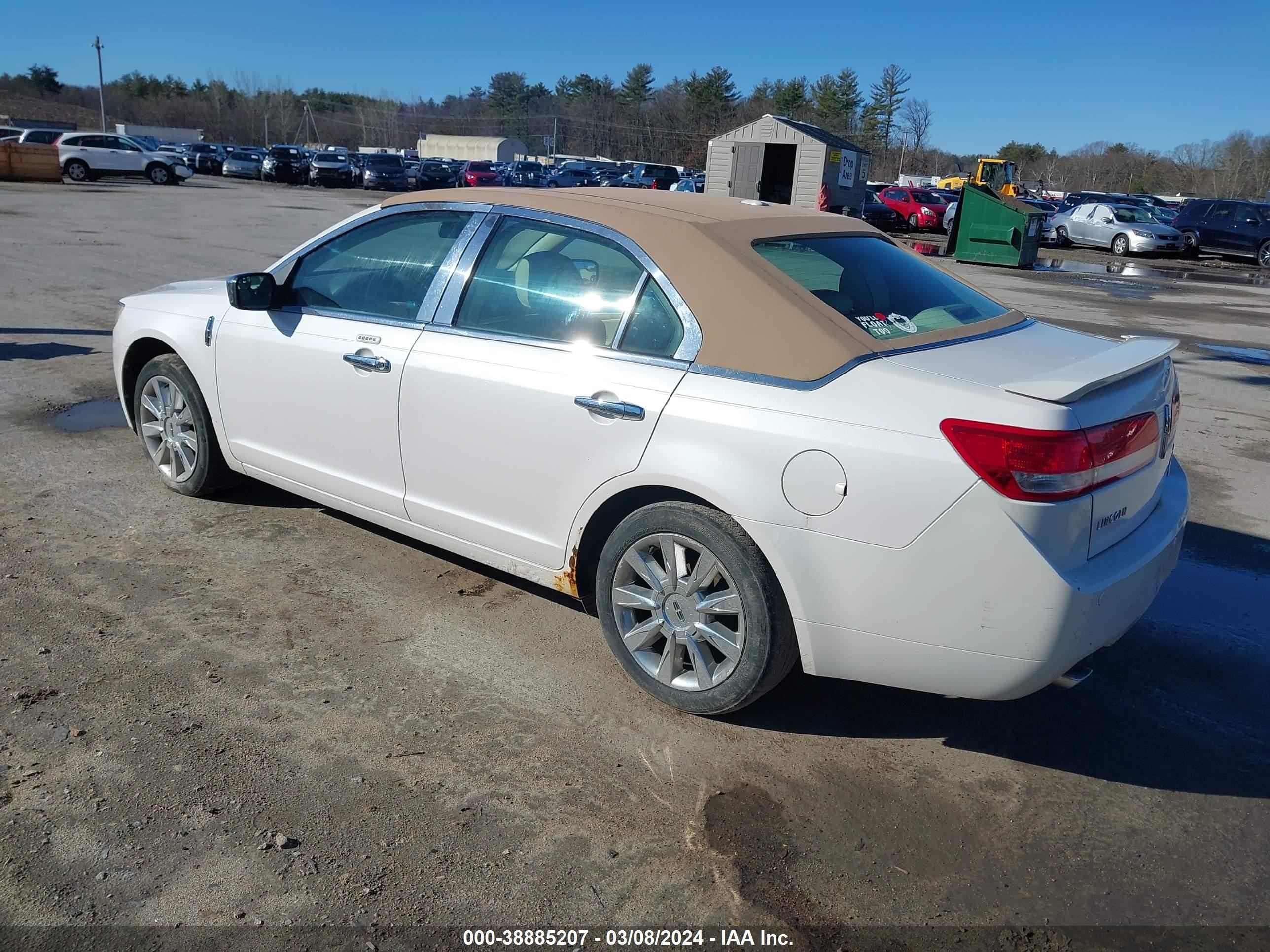 Photo 2 VIN: 3LNHL2JC2BR751310 - LINCOLN MKZ 