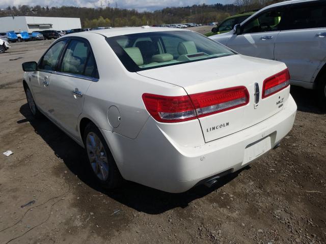 Photo 2 VIN: 3LNHL2JC2CR808638 - LINCOLN MKZ 