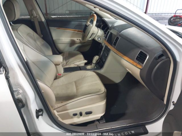 Photo 4 VIN: 3LNHL2JC3AR751850 - LINCOLN MKZ 