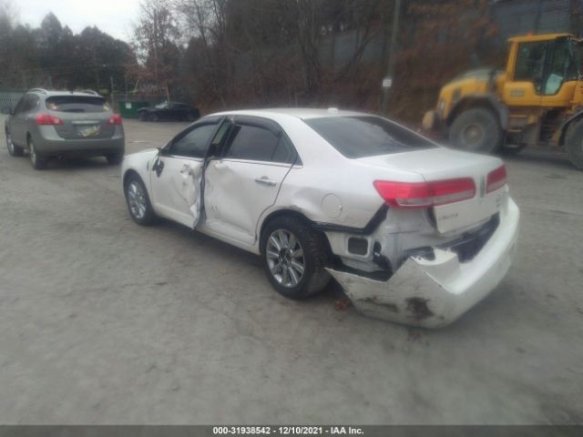 Photo 2 VIN: 3LNHL2JC3CR824850 - LINCOLN MKZ 