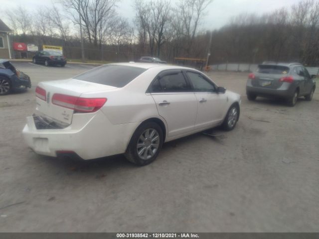 Photo 3 VIN: 3LNHL2JC3CR824850 - LINCOLN MKZ 