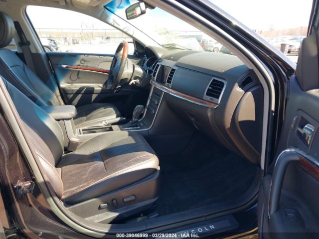 Photo 4 VIN: 3LNHL2JC4CR832732 - LINCOLN MKZ 