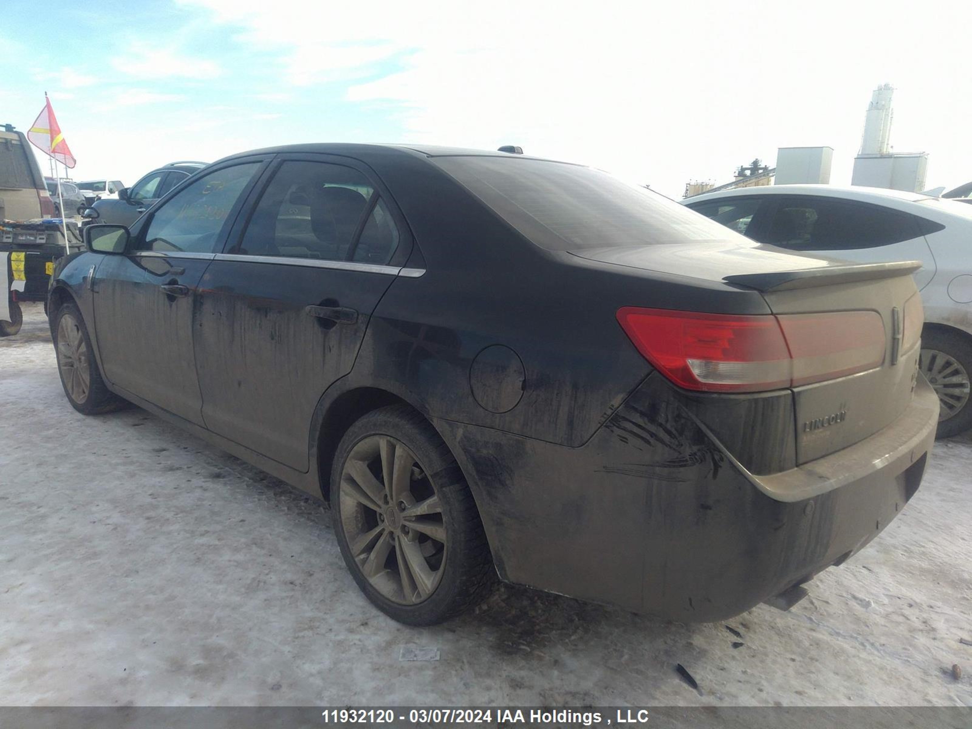 Photo 2 VIN: 3LNHL2JC5AR752742 - LINCOLN MKZ 