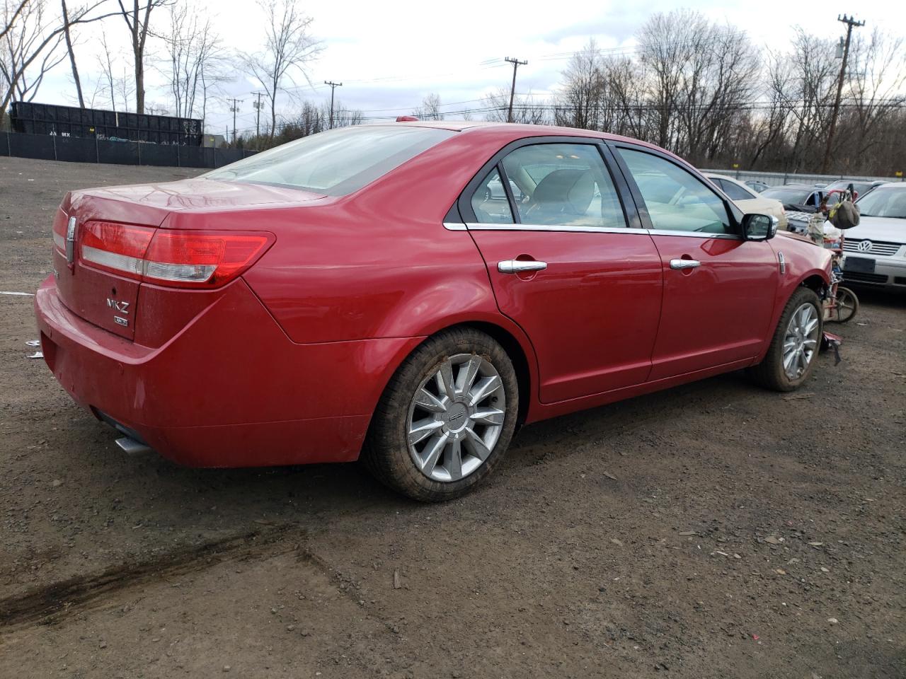 Photo 2 VIN: 3LNHL2JC5CR815731 - LINCOLN MKZ 