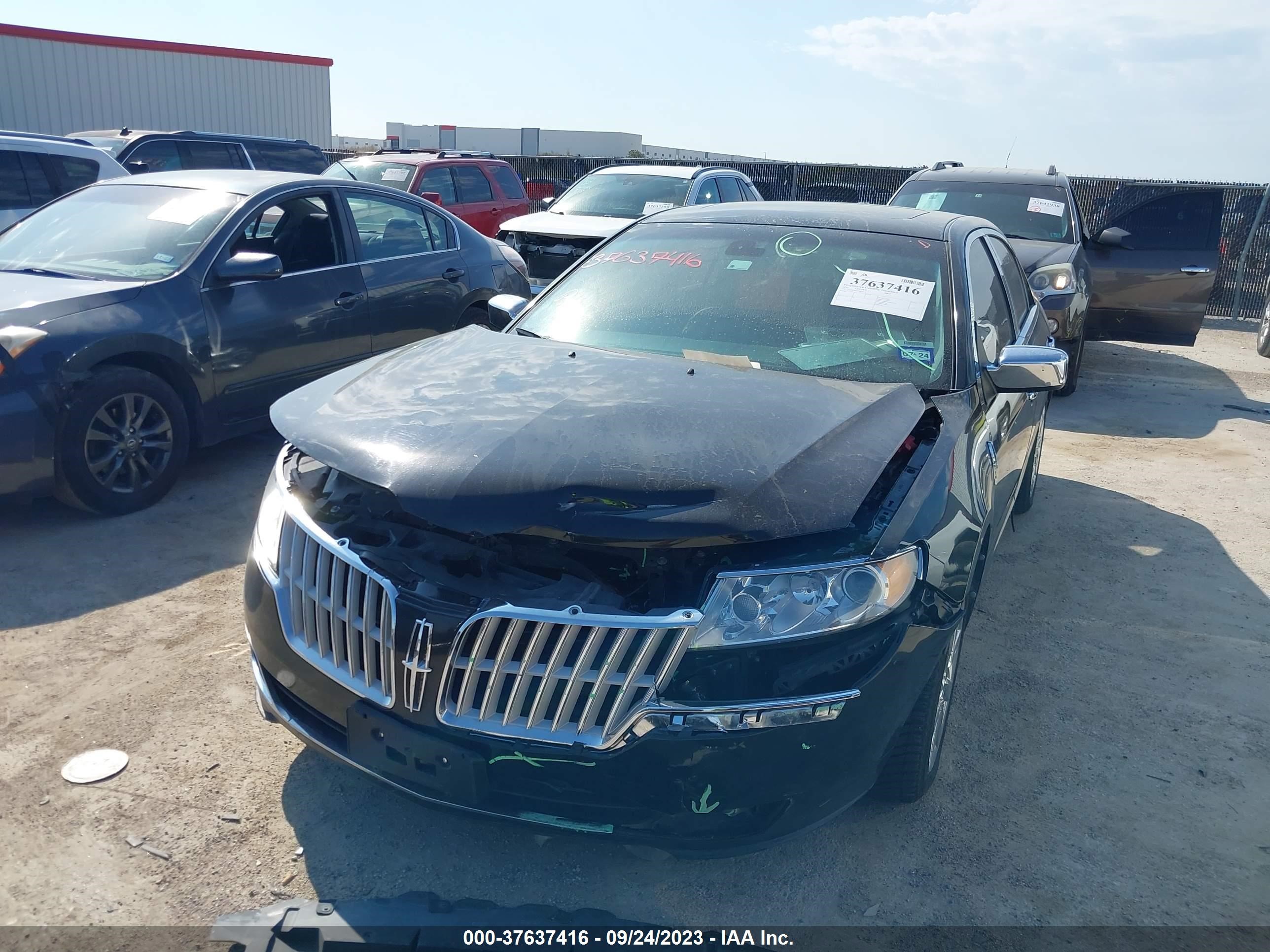 Photo 5 VIN: 3LNHL2JC6CR831050 - LINCOLN MKZ 