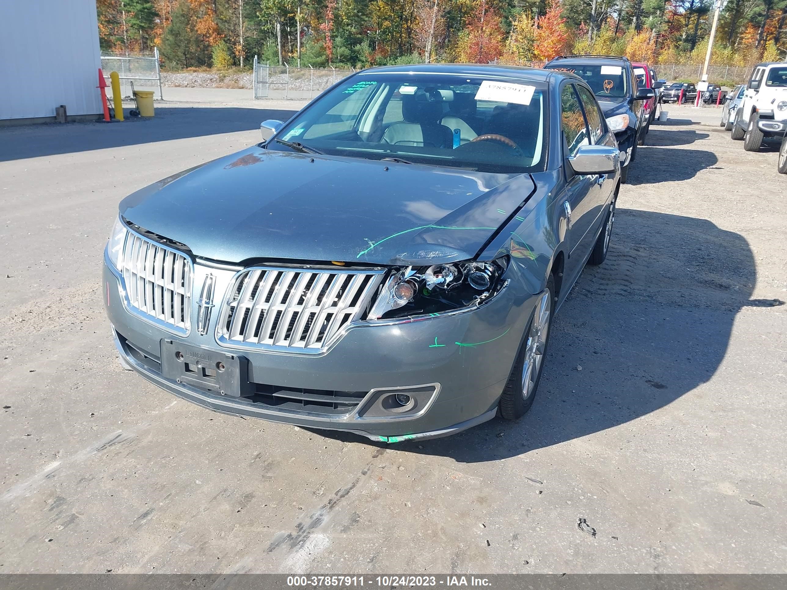 Photo 11 VIN: 3LNHL2JC8BR767883 - LINCOLN MKZ 