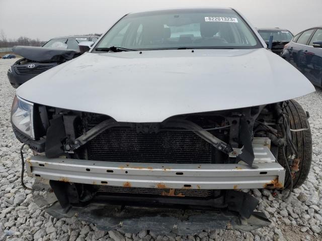 Photo 4 VIN: 3LNHL2JC8BR769472 - LINCOLN MKZ 