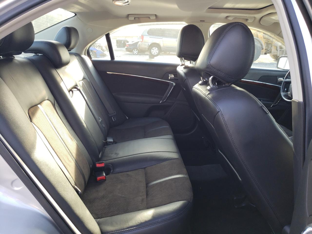 Photo 9 VIN: 3LNHL2JC9CR809575 - LINCOLN MKZ 