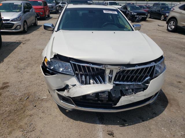 Photo 8 VIN: 3LNHL2JC9CR811021 - LINCOLN MKZ 