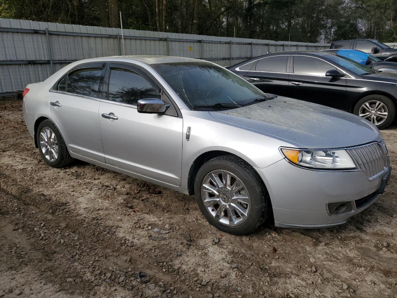 Photo 3 VIN: 3LNHL2JCXCR802375 - LINCOLN MKZ 