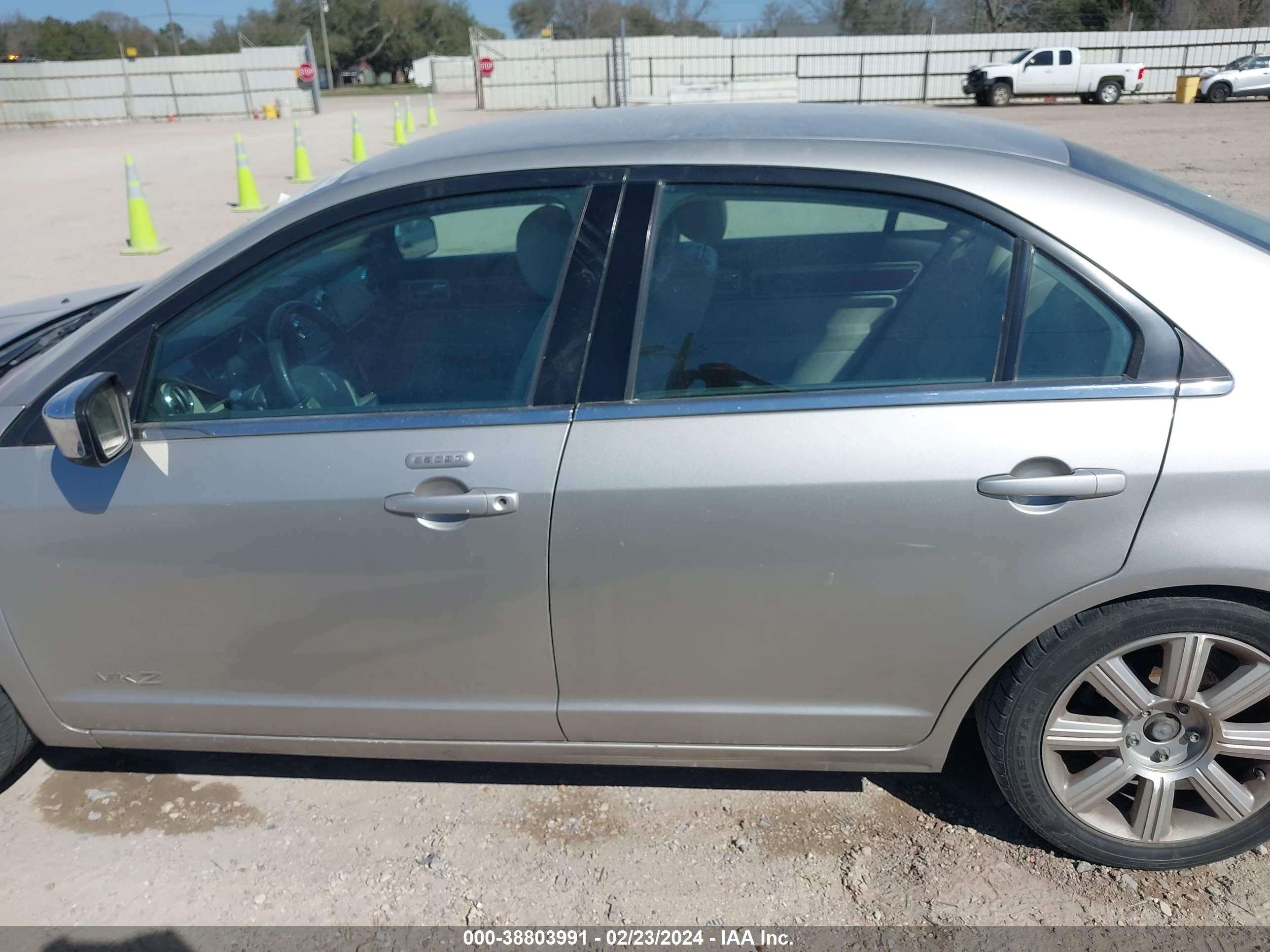 Photo 14 VIN: 3LNHM26T07R638209 - LINCOLN MKZ 