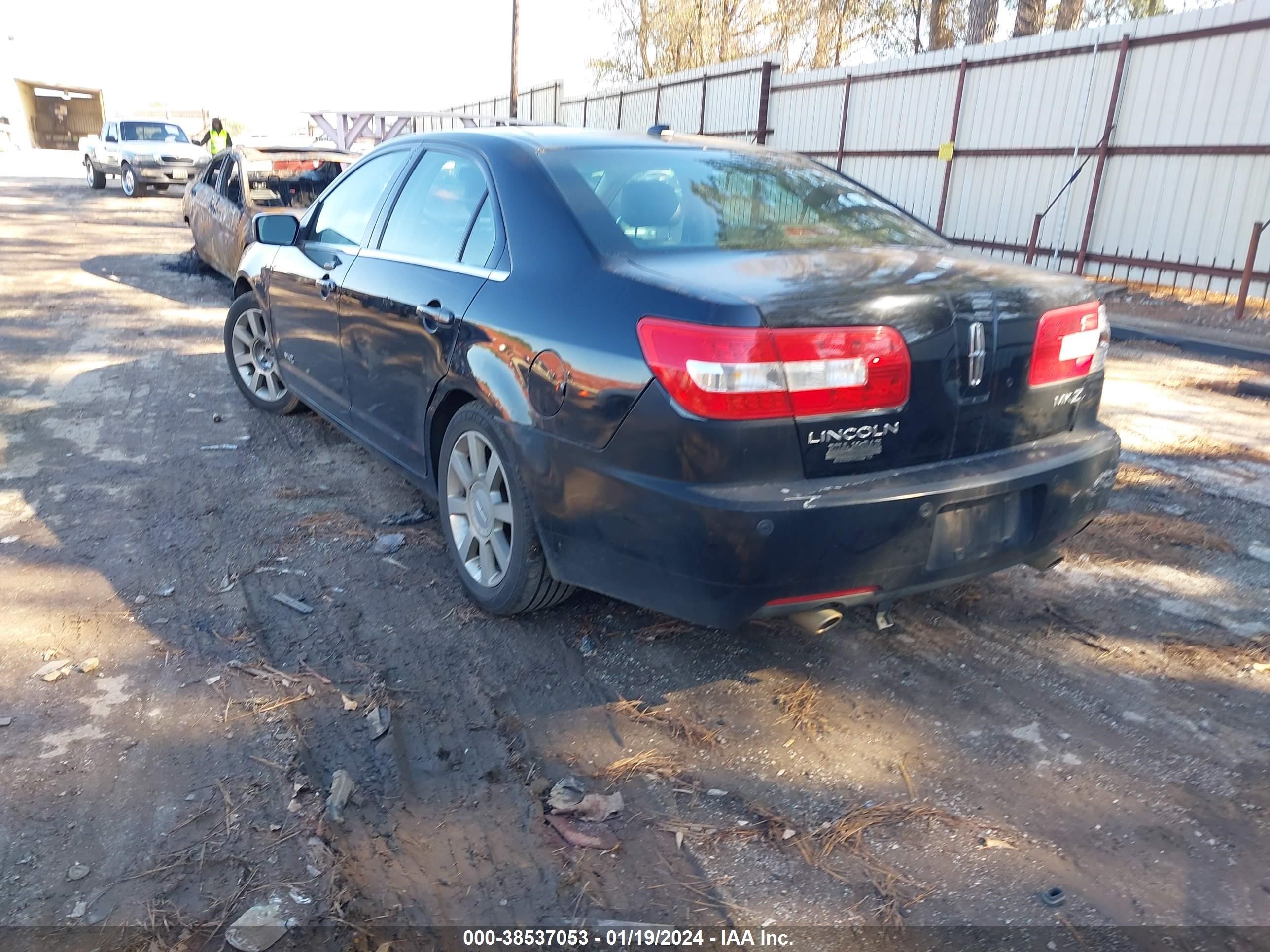 Photo 2 VIN: 3LNHM26T08R632279 - LINCOLN MKZ 