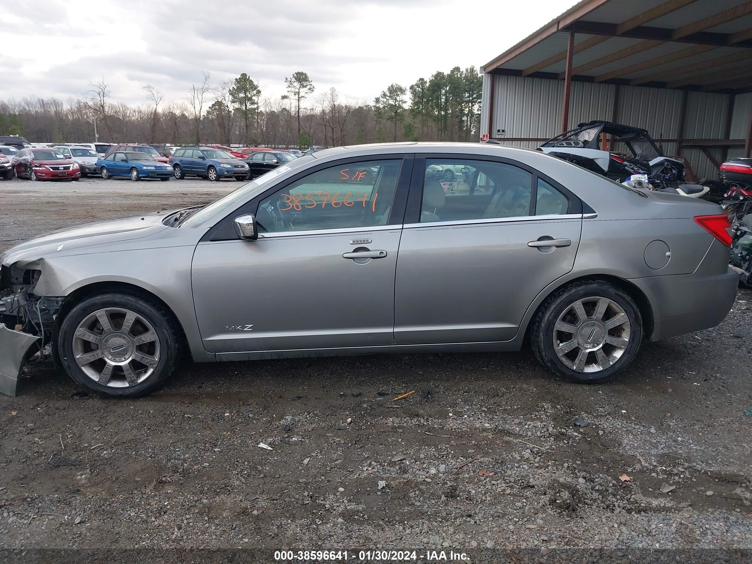 Photo 13 VIN: 3LNHM26T08R639684 - LINCOLN MKZ 