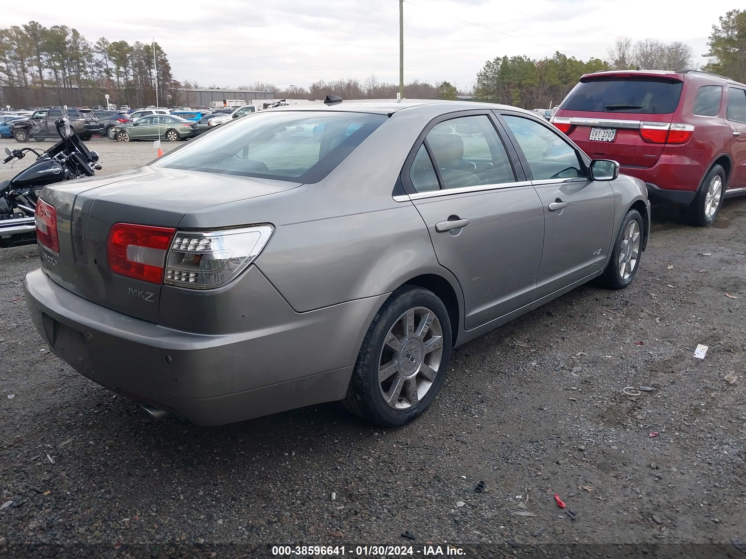 Photo 3 VIN: 3LNHM26T08R639684 - LINCOLN MKZ 