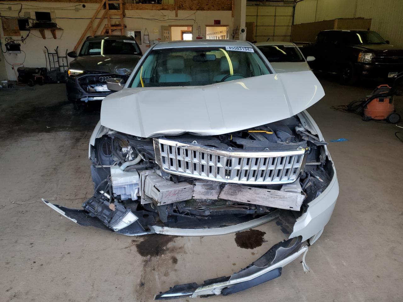 Photo 4 VIN: 3LNHM26T08R664357 - LINCOLN MKZ 