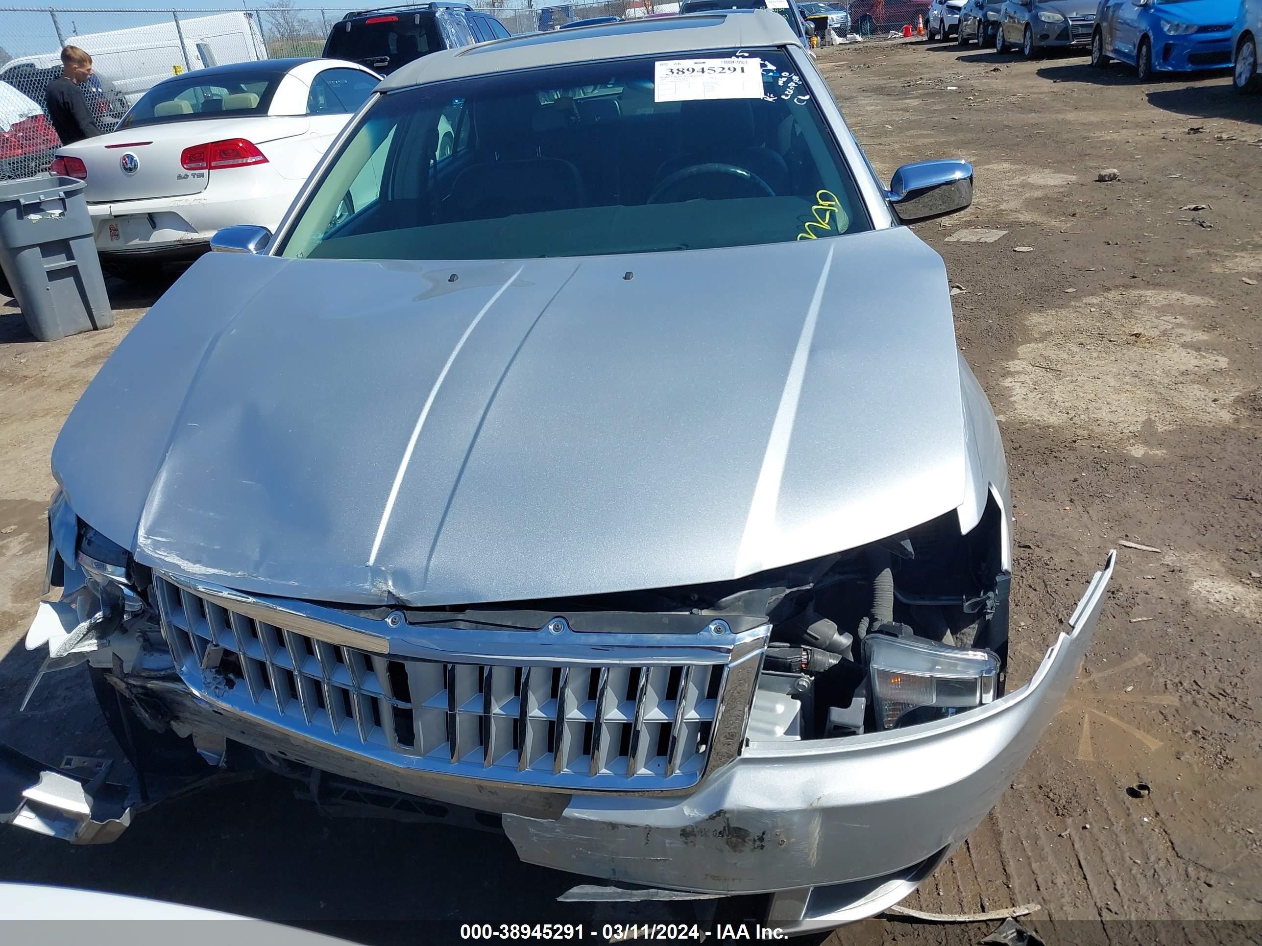 Photo 11 VIN: 3LNHM26T09R627889 - LINCOLN MKZ 