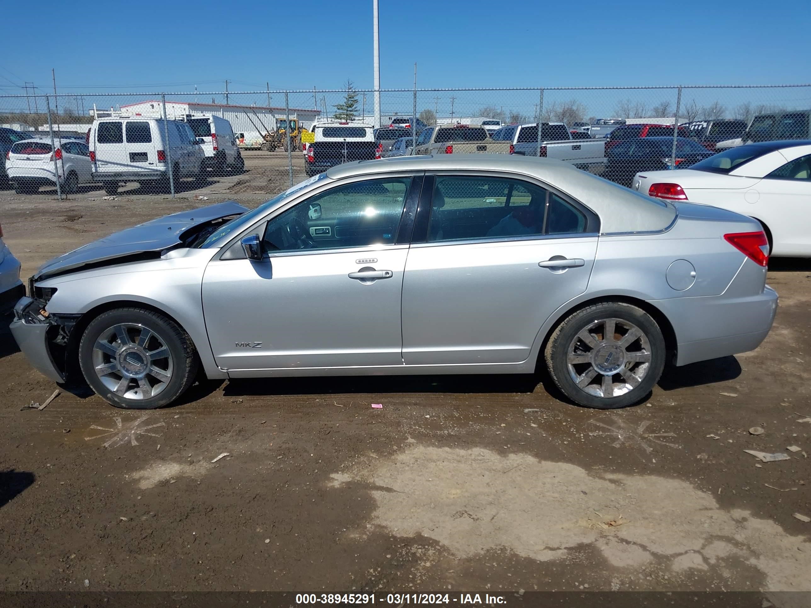 Photo 13 VIN: 3LNHM26T09R627889 - LINCOLN MKZ 