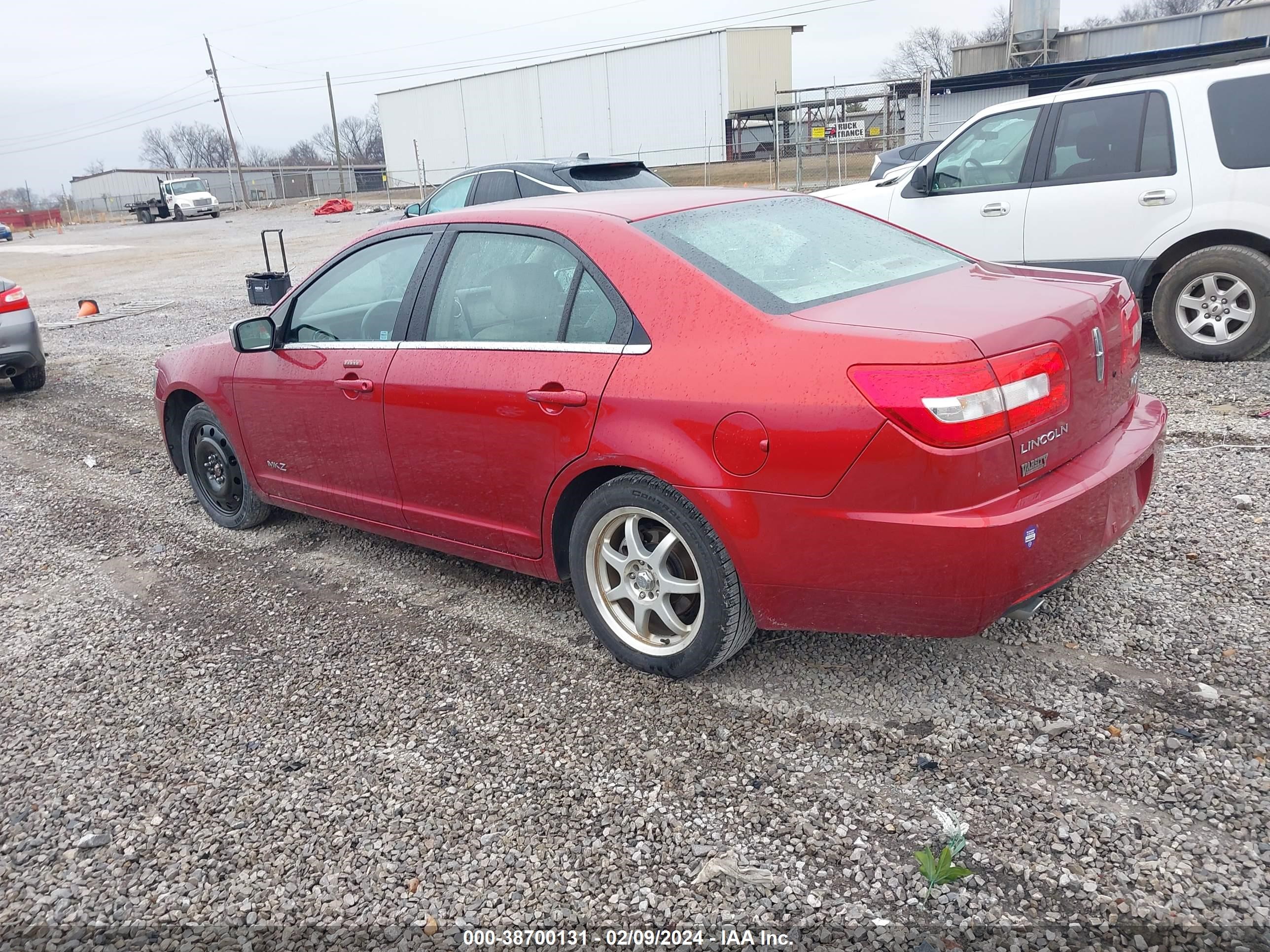 Photo 2 VIN: 3LNHM26T17R619376 - LINCOLN MKZ 