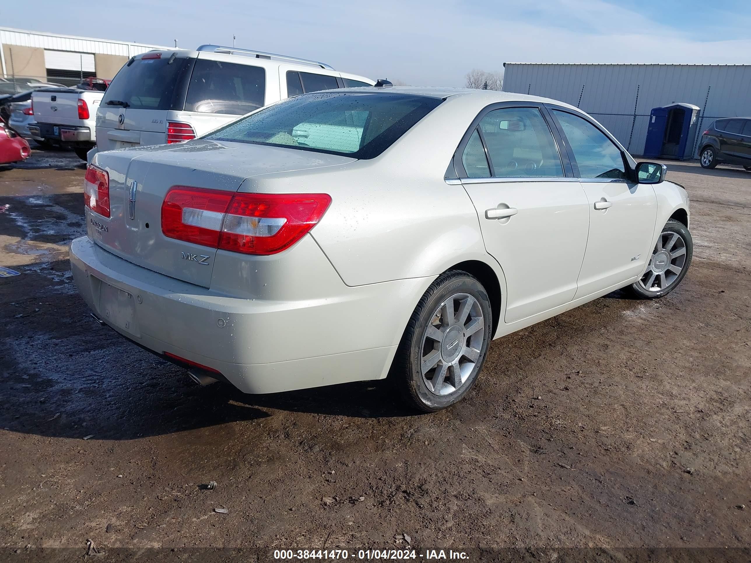 Photo 3 VIN: 3LNHM26T18R606077 - LINCOLN MKZ 