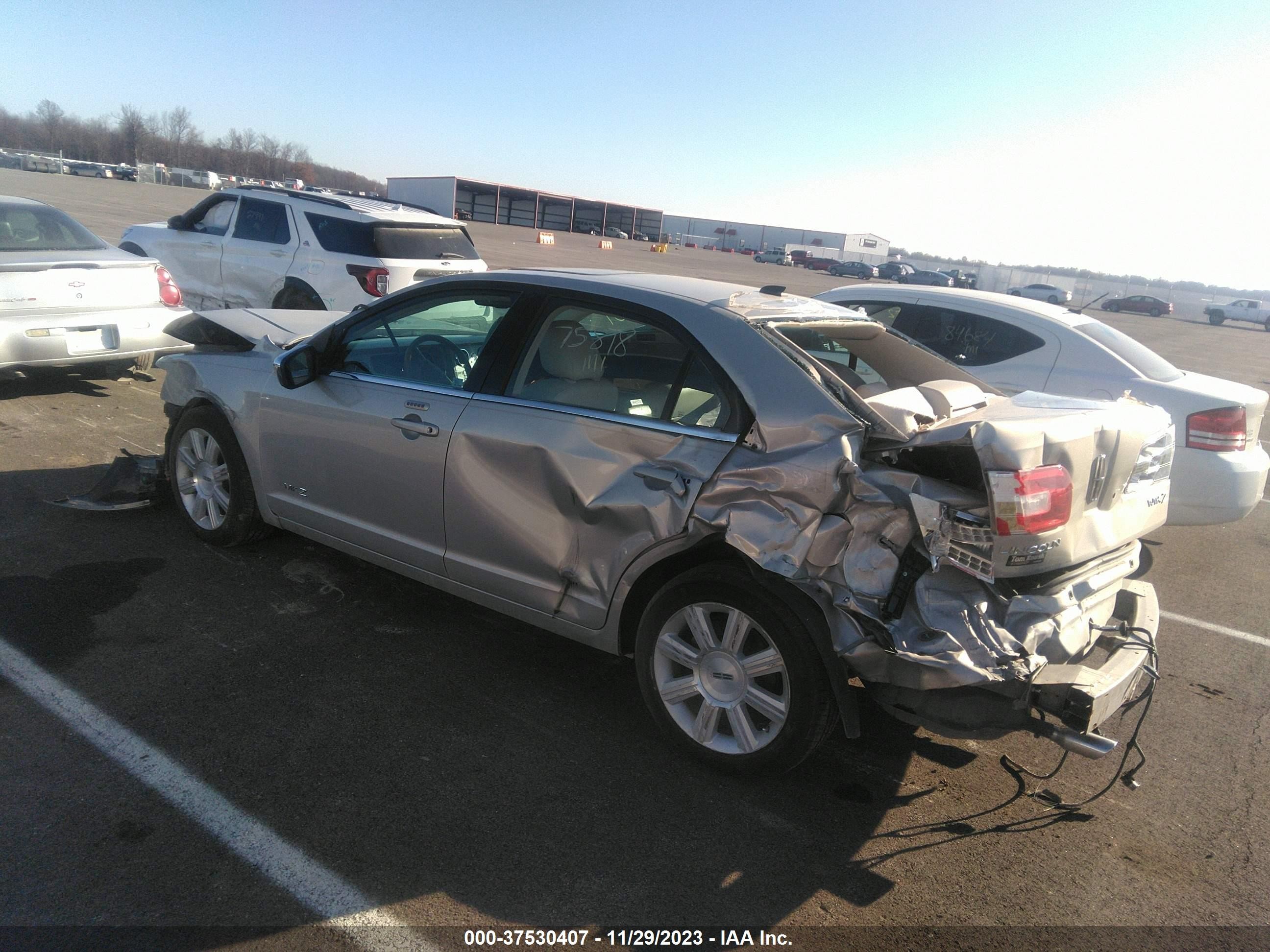 Photo 2 VIN: 3LNHM26T19R608218 - LINCOLN MKZ 