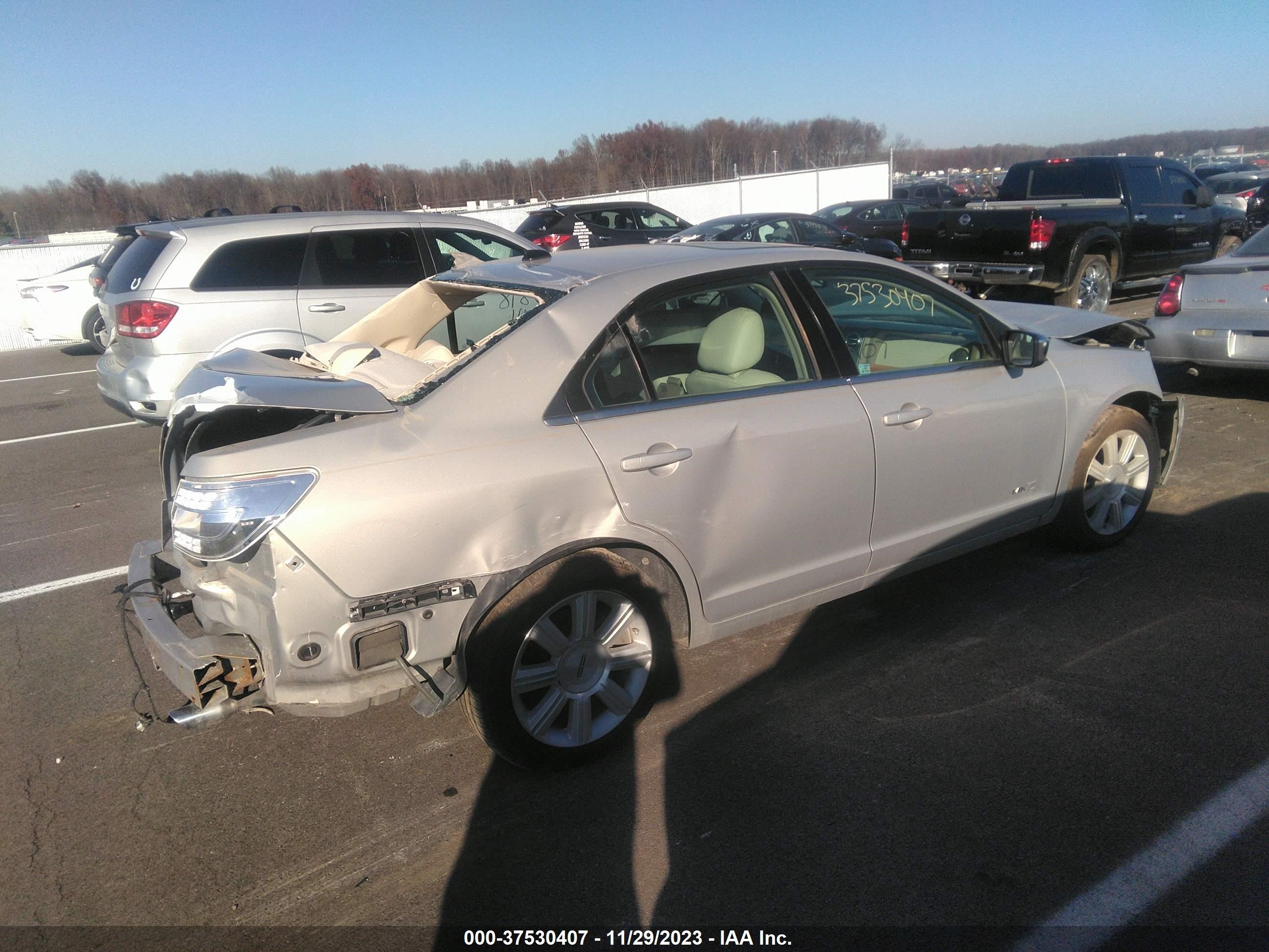 Photo 3 VIN: 3LNHM26T19R608218 - LINCOLN MKZ 